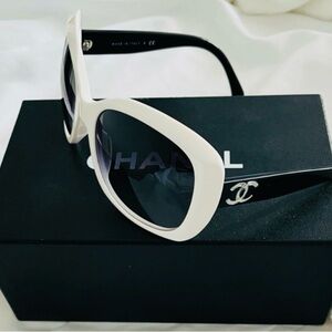 CHANEL Black and White Cat Eyed Over Sized Sunglasses Authentic